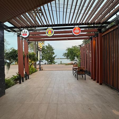 Bed Loft Cafe Hotel Khon Kaen Luaran gambar