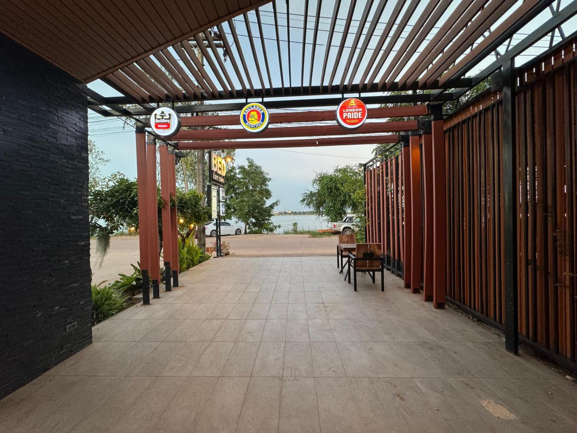 Bed Loft Cafe Hotel Khon Kaen Luaran gambar