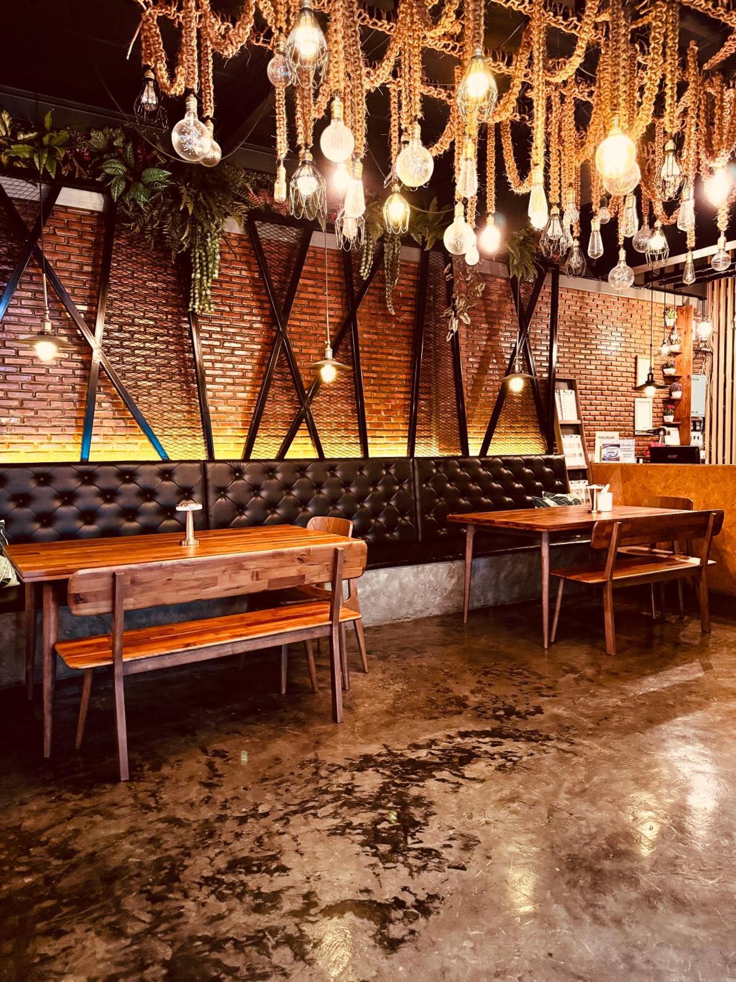 Bed Loft Cafe Hotel Khon Kaen Luaran gambar